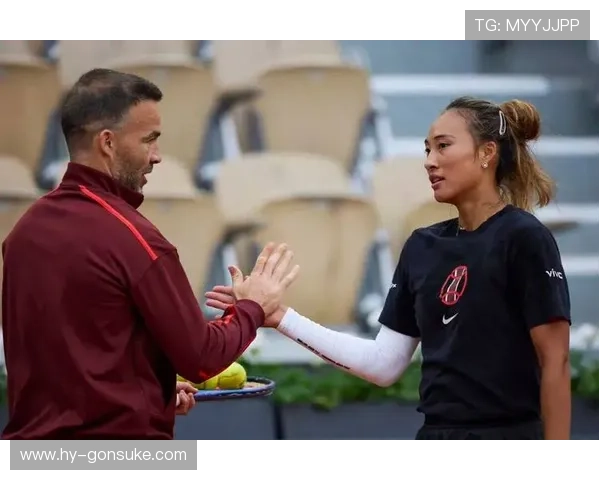 郑钦文回应与里巴关系 暂时休整并未结束合作